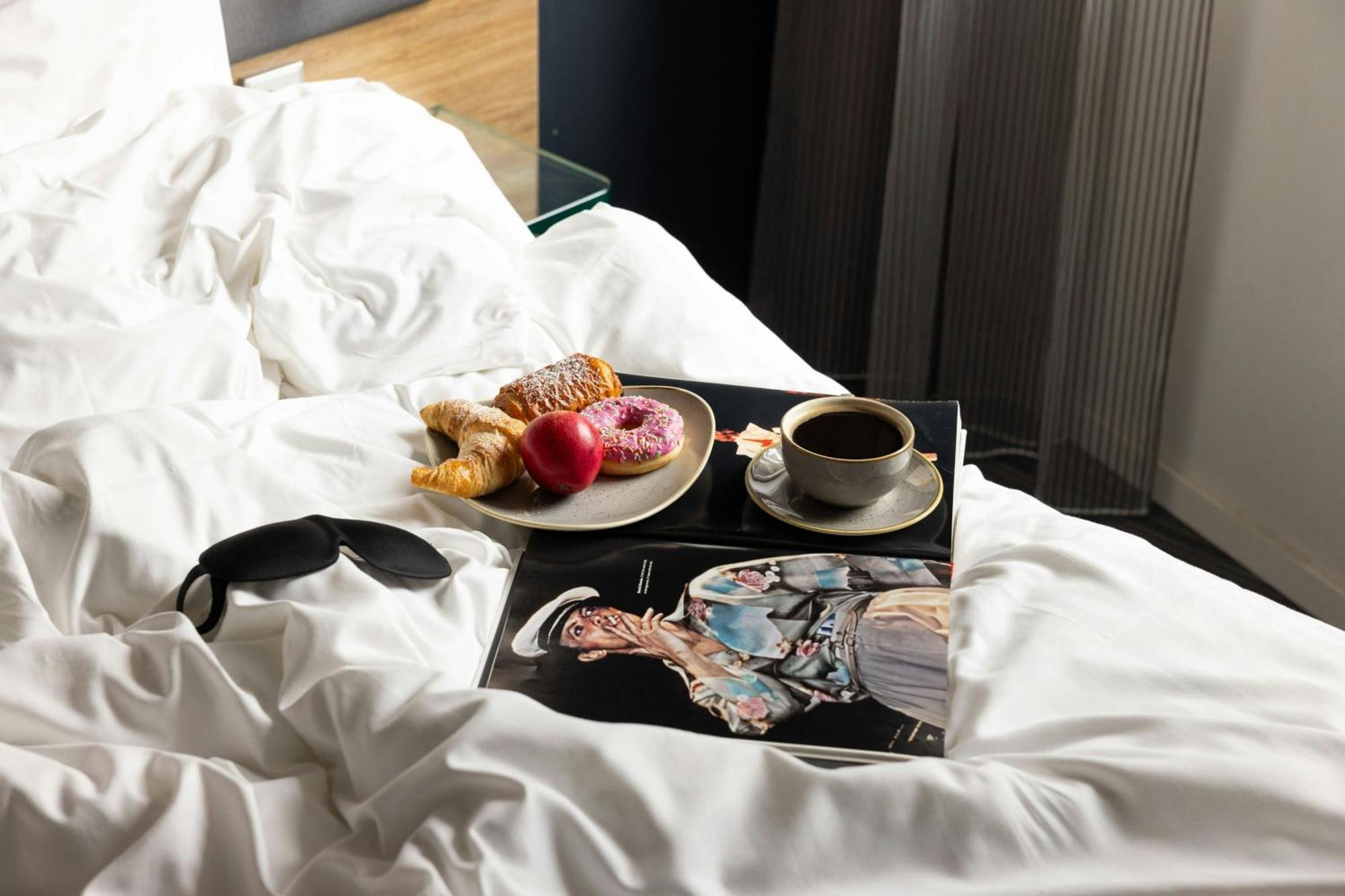 Moxy York Hotel Екстериор снимка